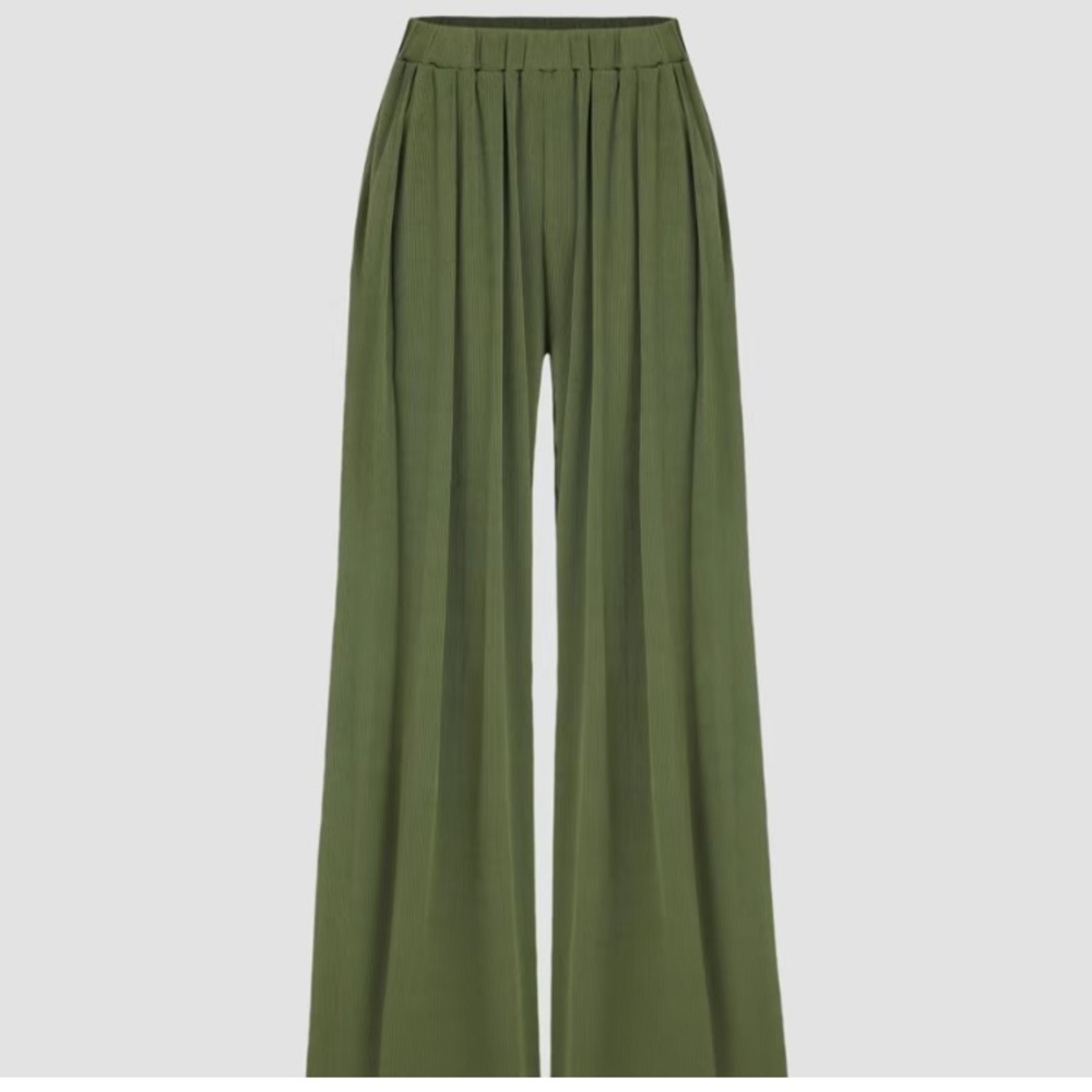 Worn once Cider wide leg pants size 0XL- GREEN